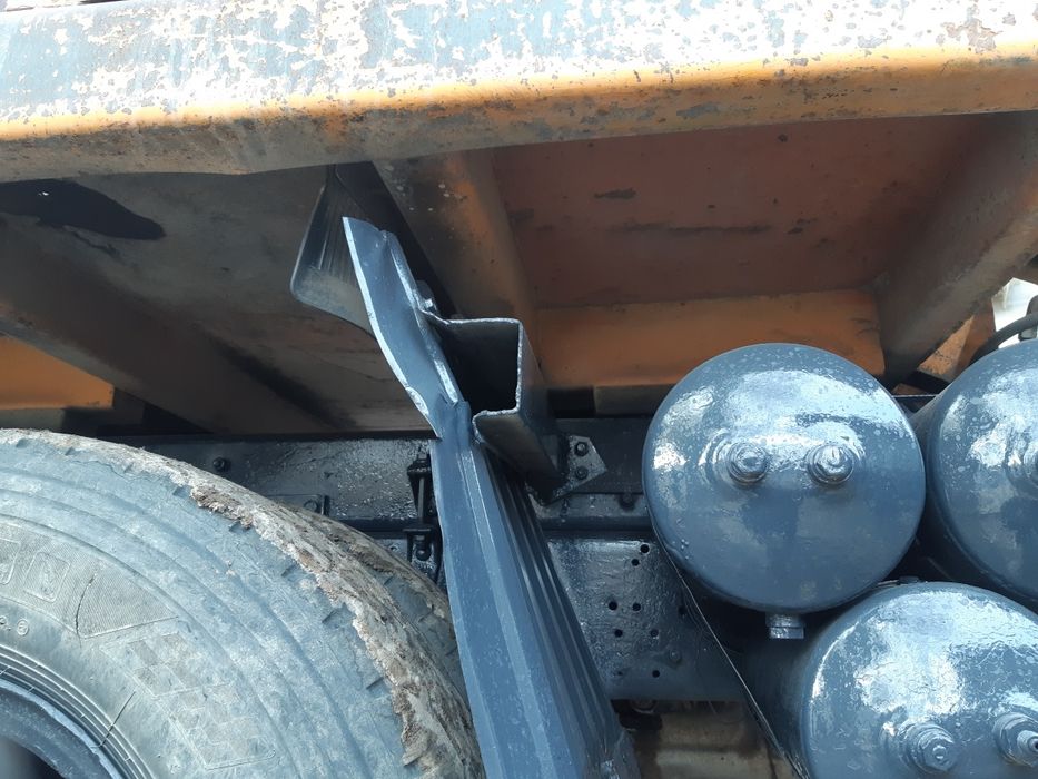 Самасвал кузуф сотилади