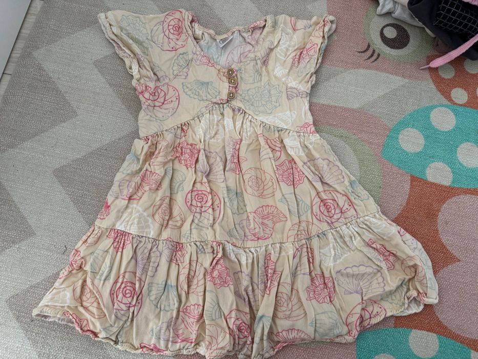 Лот детски рокли 104