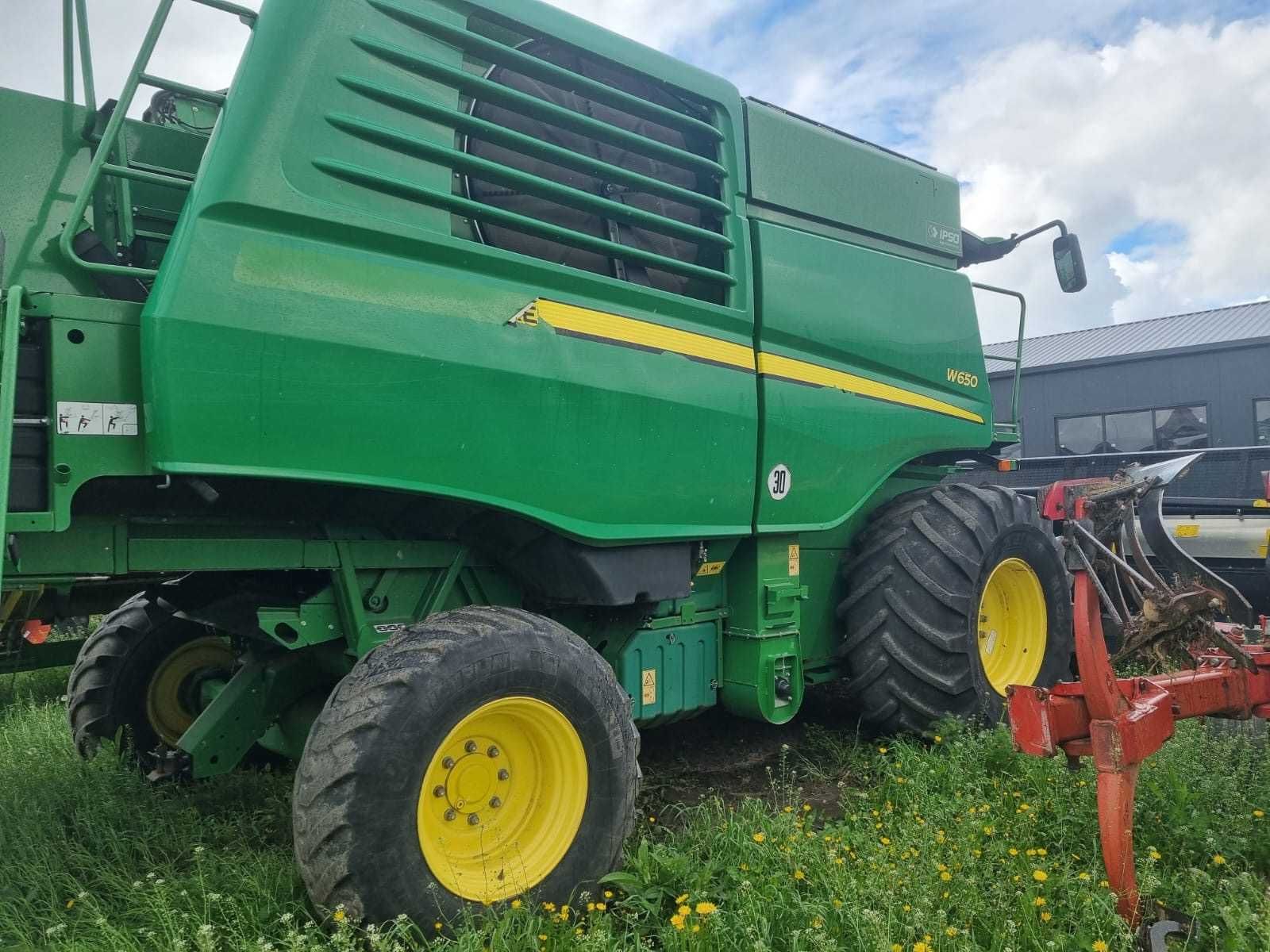 Combina JOHN DEERE W 650