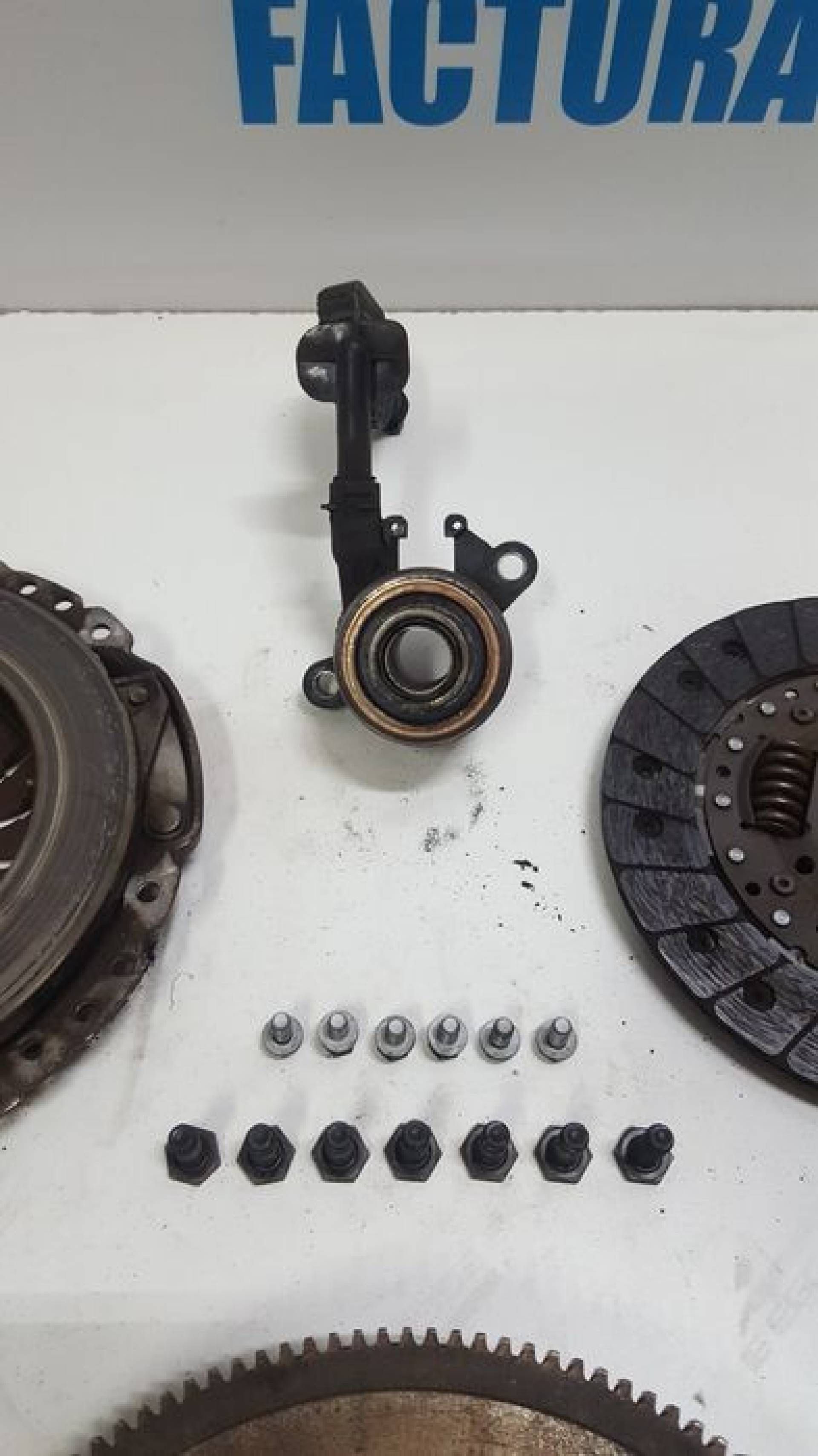 Kit ambreiaj disc volanta placa presiune 1.5 dci Renault Megane Logan
