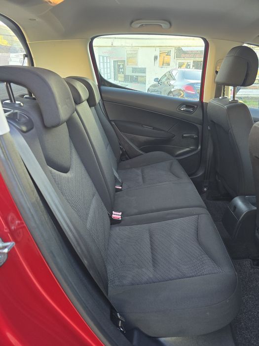 Puegot 308 - 1.6 benzina - 120 cp - 2009