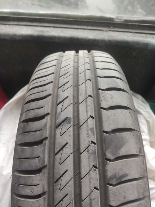 Продавам летни гуми LAUFENN 185x65 R15