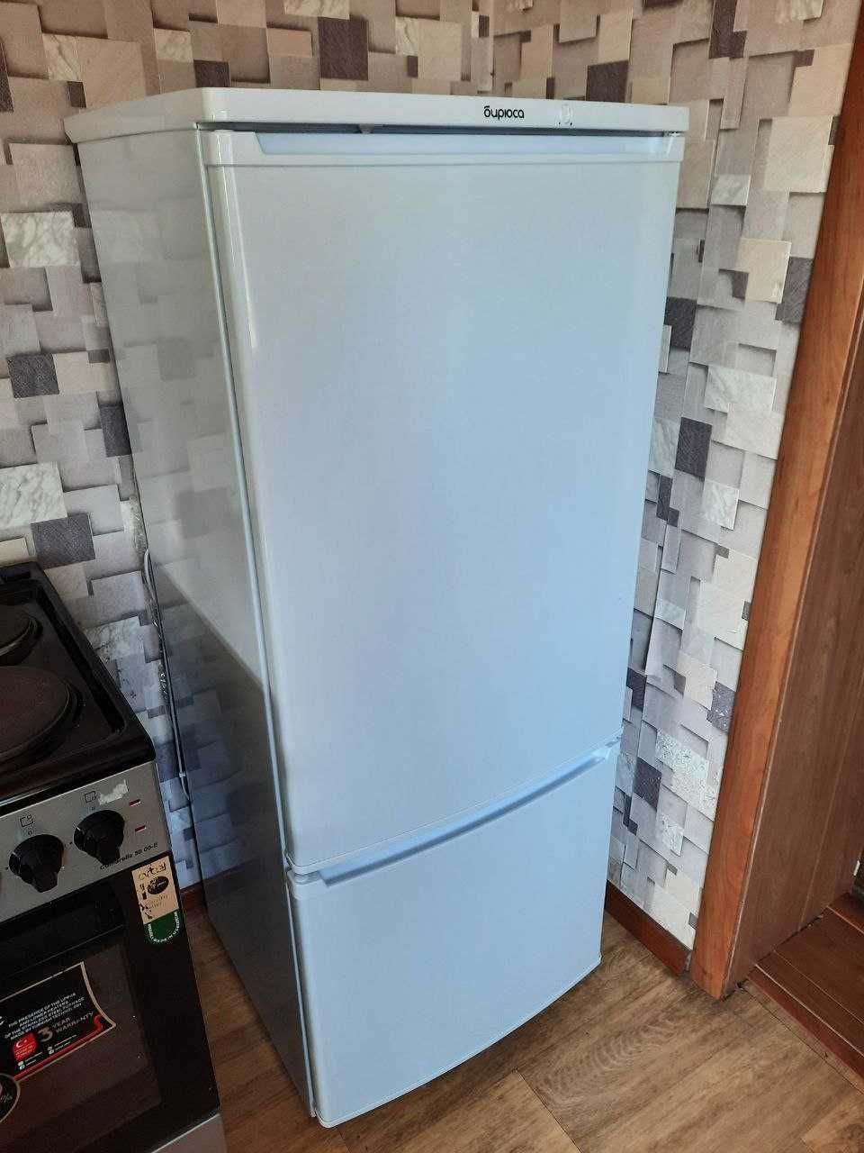 Продам холодильник Бирюса 151