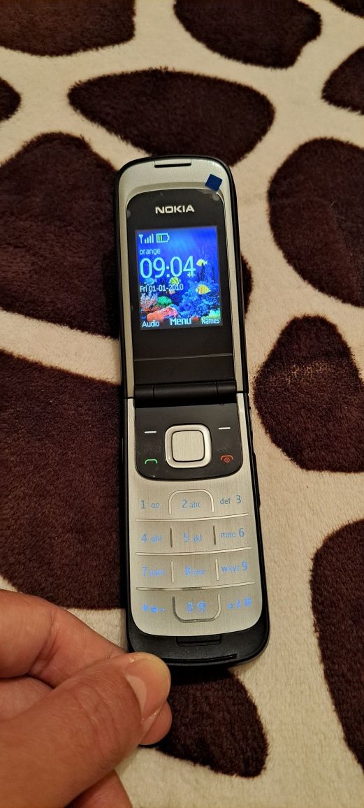 Nokia cu clapeta 2720 stare impecabila