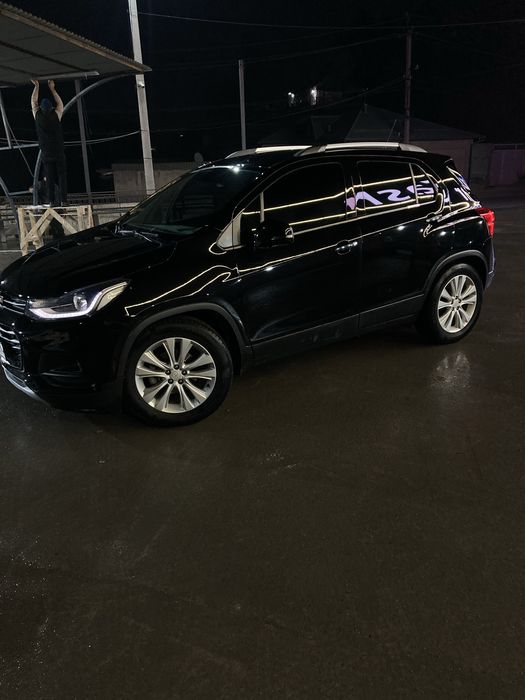 Tracker 1 Primer Full Sotiladi