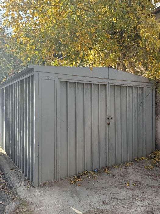 Продается металический гараж в хорошем состоянии!