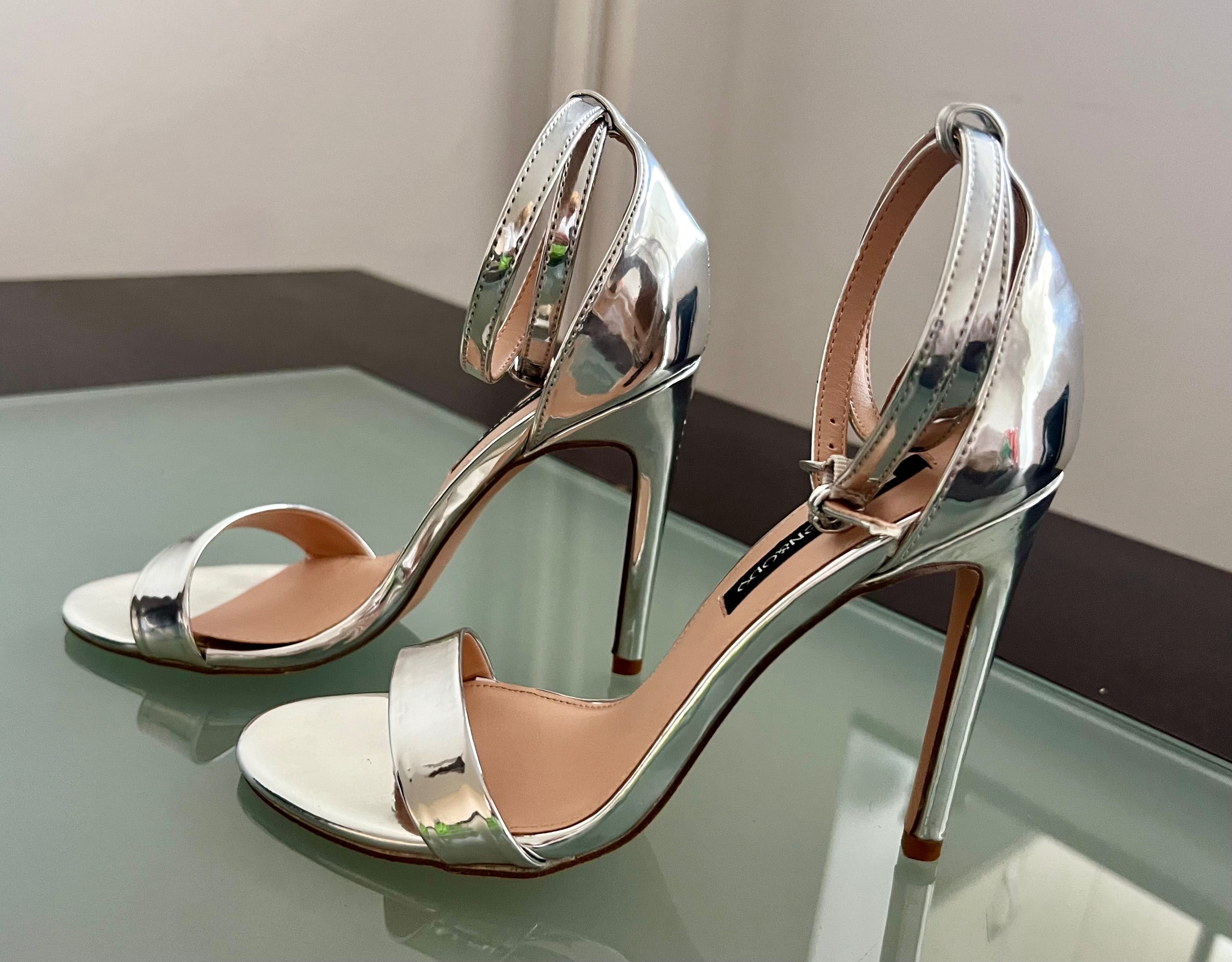 Сребърни сандали на ток “Stileto “