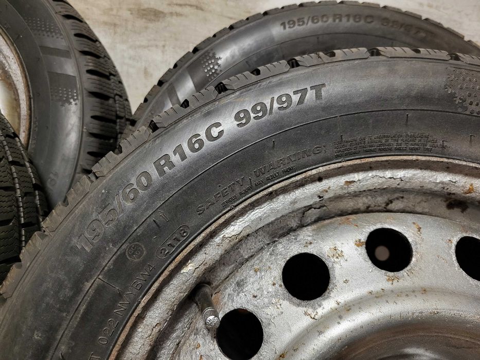 195/60/16C Kumho 9 mm с джанти 5х112 зимни гуми Ford , Seat ,Vw Sharan