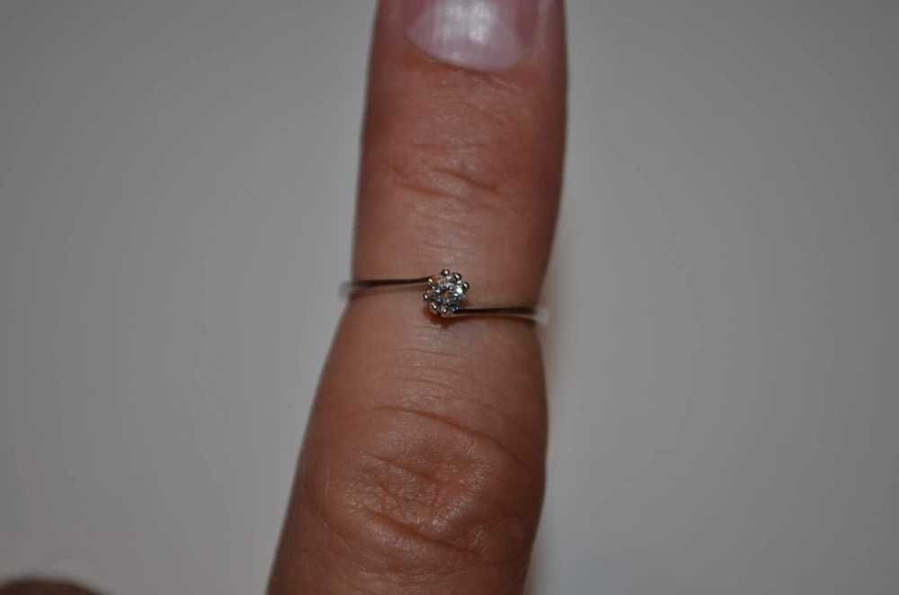 INEL AUR alb 18K + 1 Diamant = 0.15ct. - De logodna -Vintage Solitaire