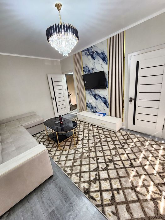 Продаётся квартира Чиланзар 8 квартал 1/3/4 панель