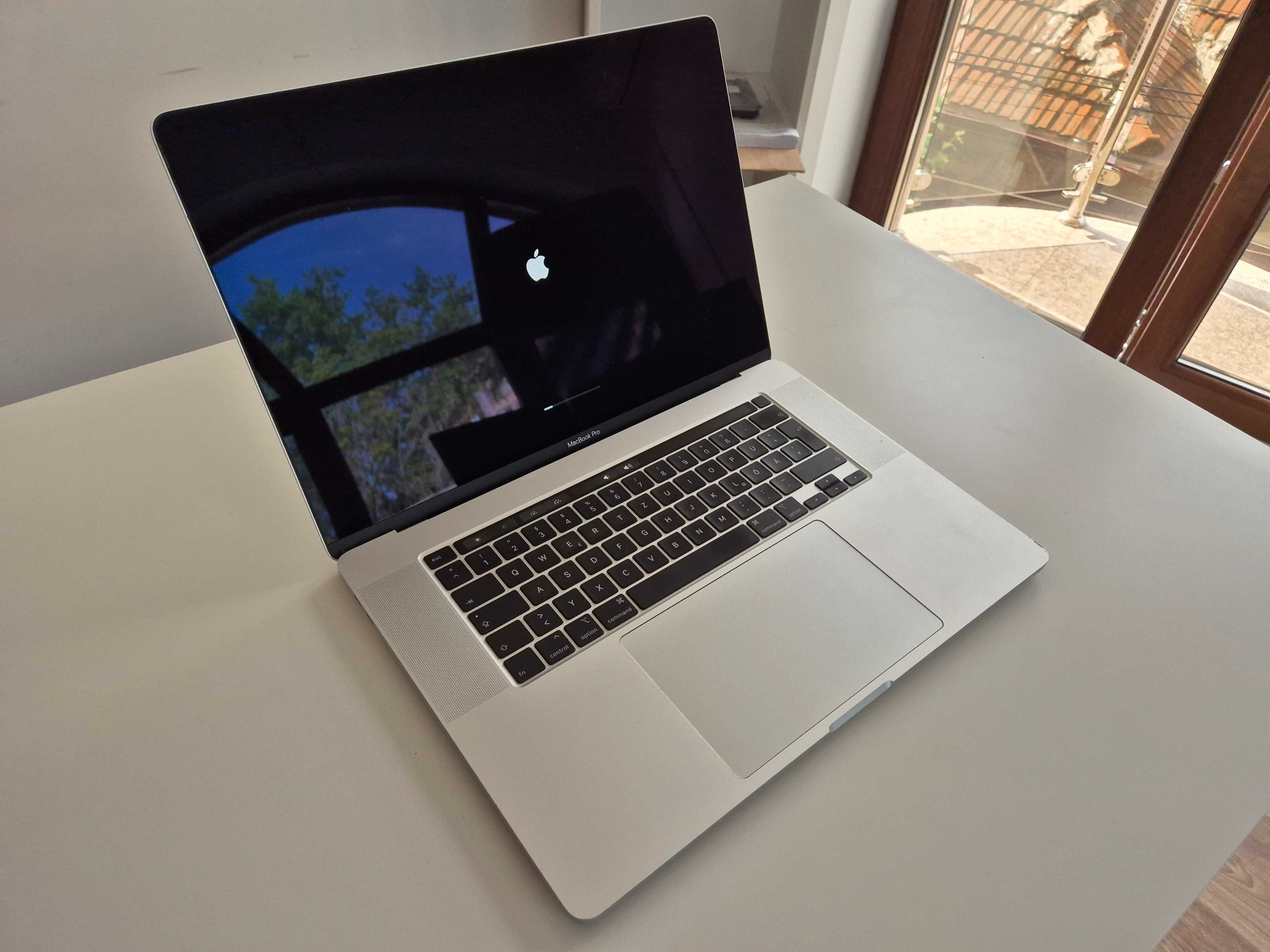 MacBook Pro (16" 2019) Core i9 32GB 1TB SSD Pret cu Factura si TVA