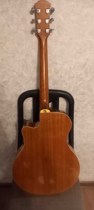 Гитара Yamaha apx700 sdb