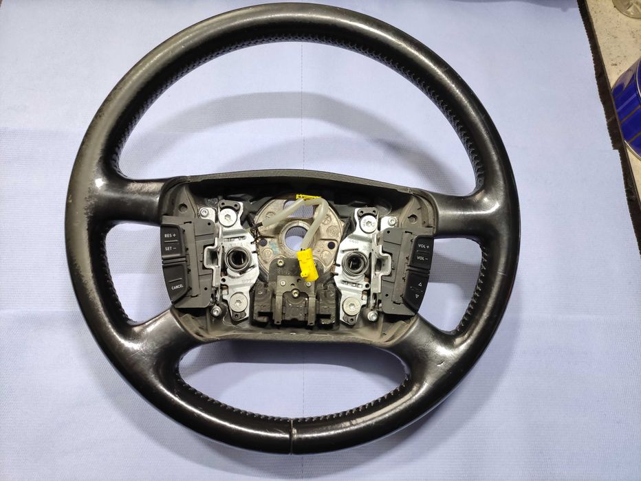 Volan cu comezi volkswagen vw passat b5.5