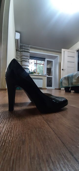 Продам туфли Ecco, р-р 39