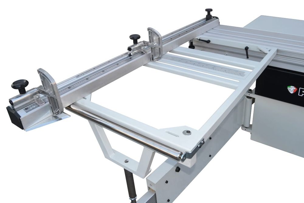 По заявка италиански ЧИСТО НОВ форматен циркуляр с карета на 3200 мм.