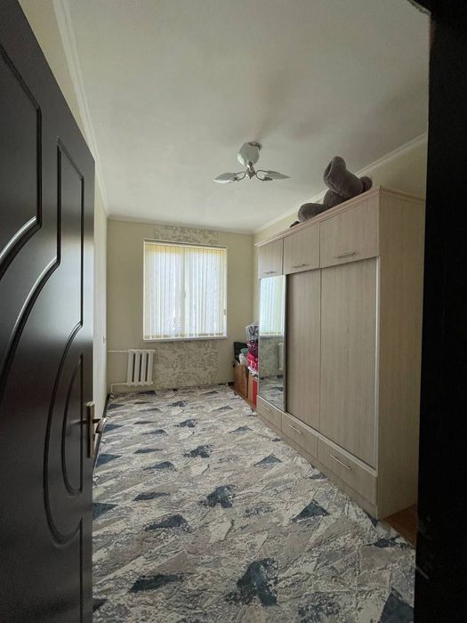 7 mkr 3 xona kvartira sotiladi