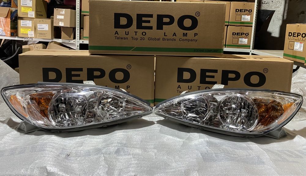 Передние новые фары на Camry 30 американец