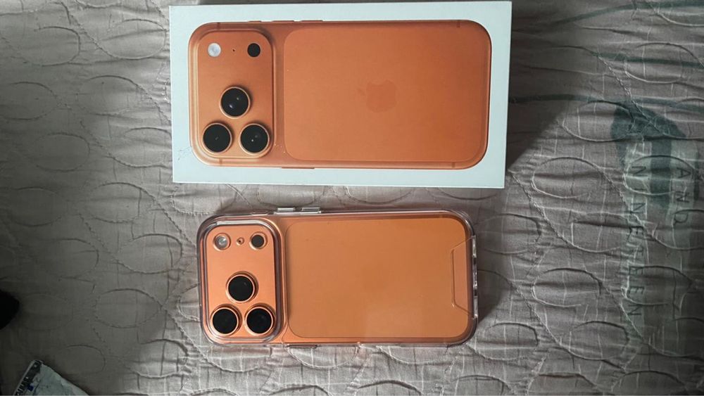 Phone 17 Pro, 256GB, почти новый, использовался 2 дня