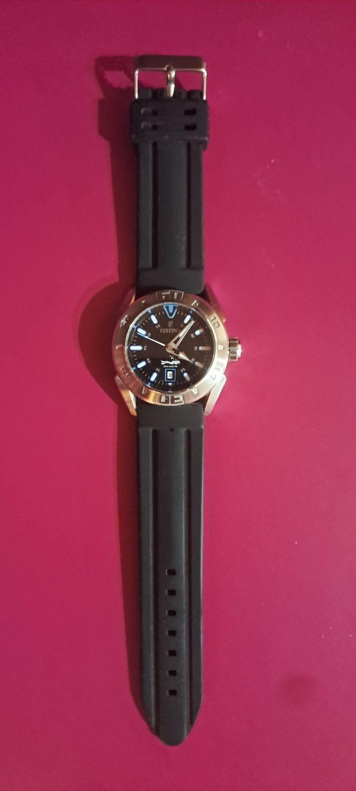 Продавам мъжки часовник Festina diver