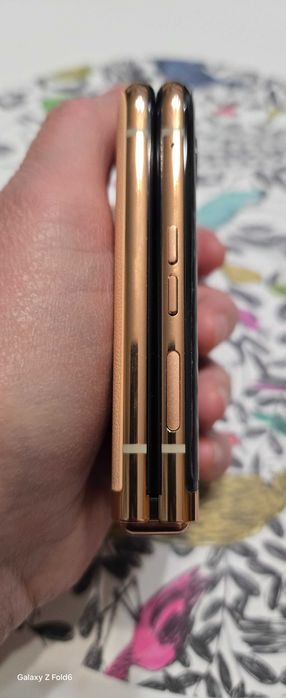 Motorola Razr 40 Ultra - в гаранция, с перфектен дизайн