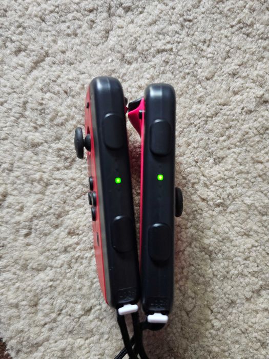 Joy-con rosu/roz + straps controller nintendo switch