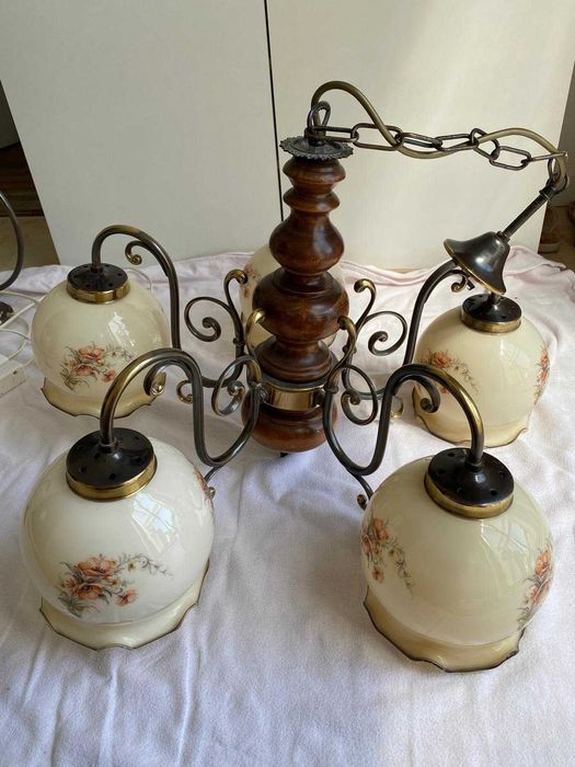 Vând candelabru lustră tavan