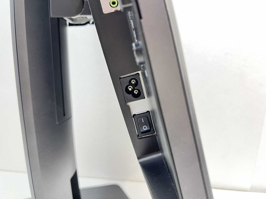 Монитор втора ръка HP Z27n 27" 2560x1440 WQHD IPS /->Отлично състояние