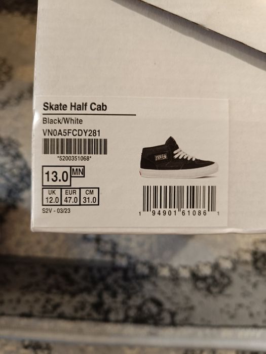Нови кецове Vans