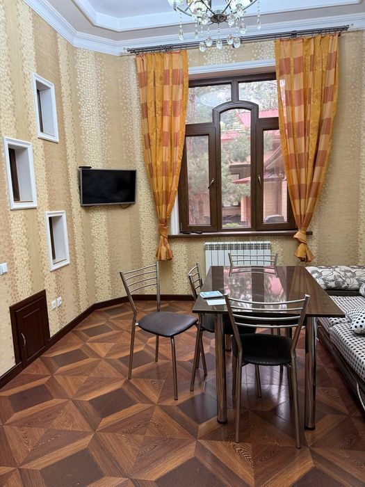 Аренда дома Центр Луначарского 6 комнат