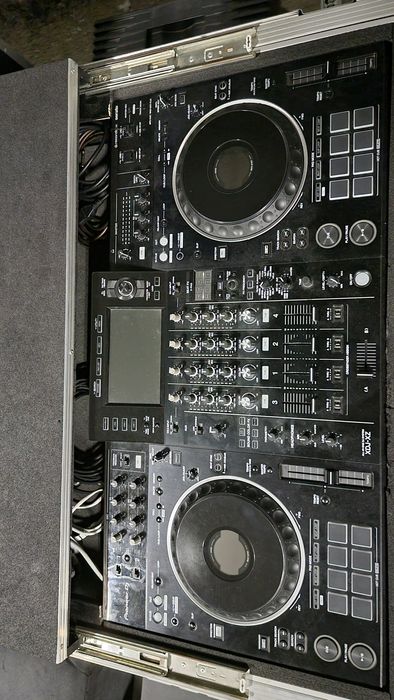 Consola DJ Pioneer AlphaTheta XDJ XZ