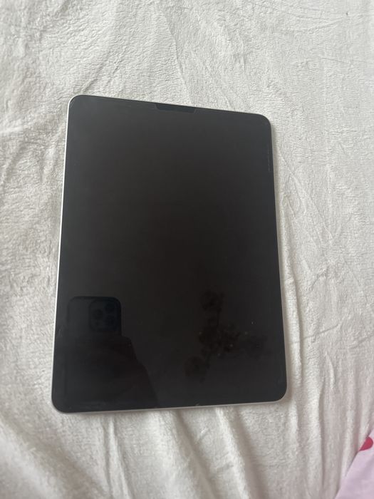 Ipad Air gen 4 + apple pen + husa antisoc + cutie + cablu de incarcare