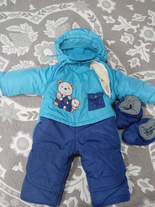 Продам детский комбинезон осень-зима.