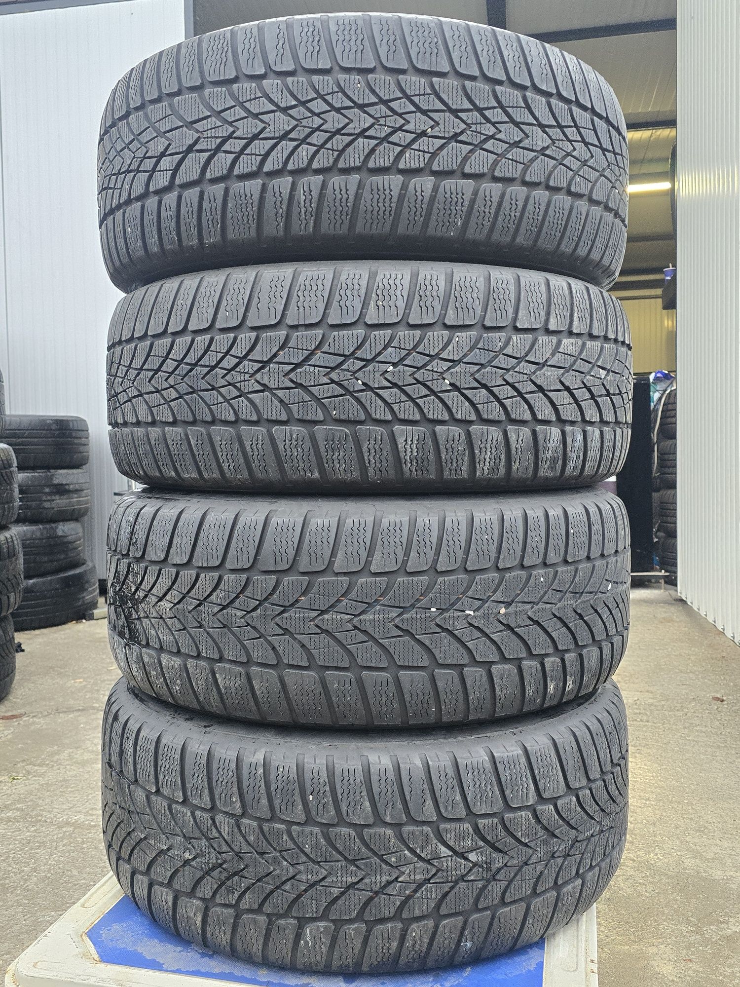 4 Броя 225/55/17 Dunlop 2x6mm 2x5mm RunFlat