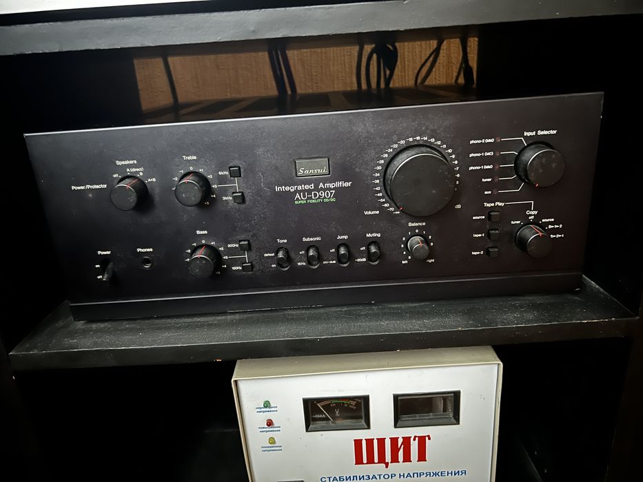 Усилитель Sansui AU-D907
