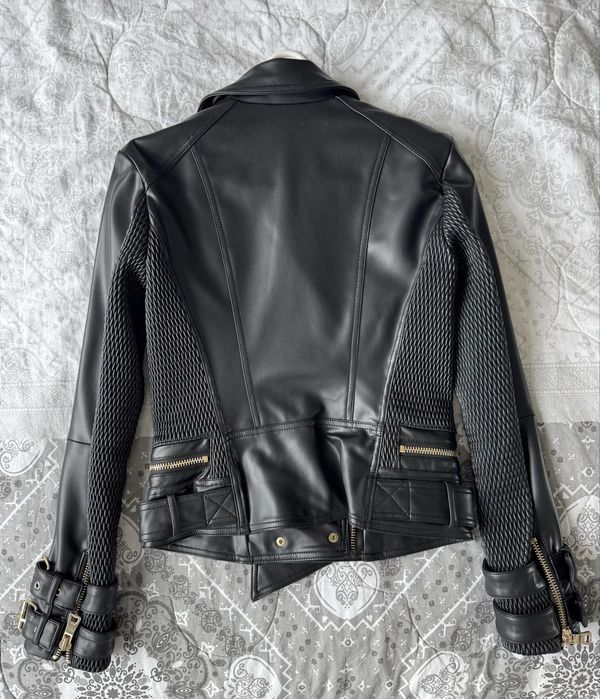 Яке Guess MYLA ново кожено