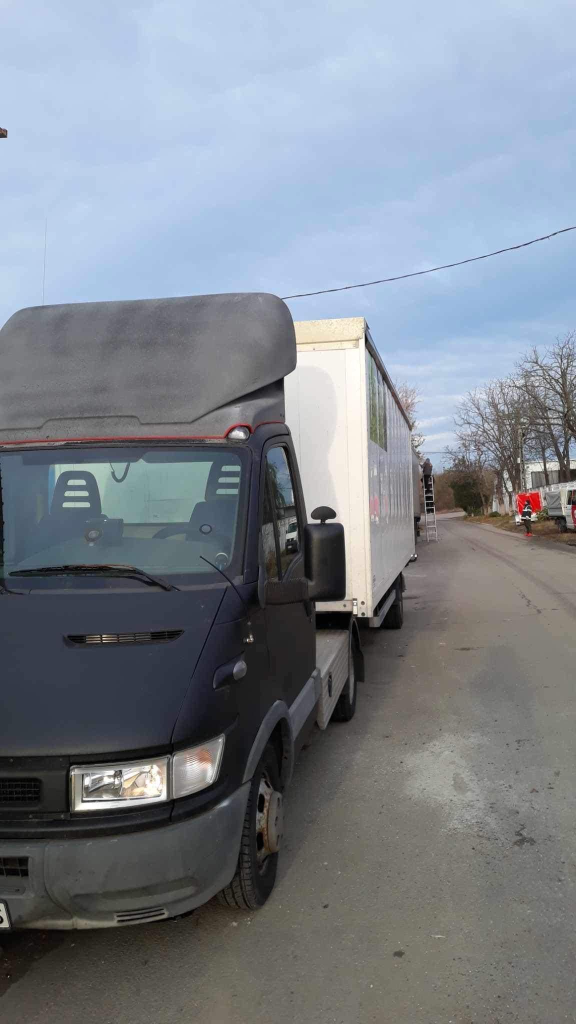 Vand Iveco Daily mini tir si semiremorca