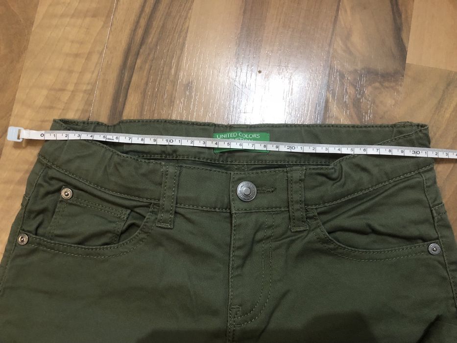 Блузка Calvin Klein и панталон Benetton