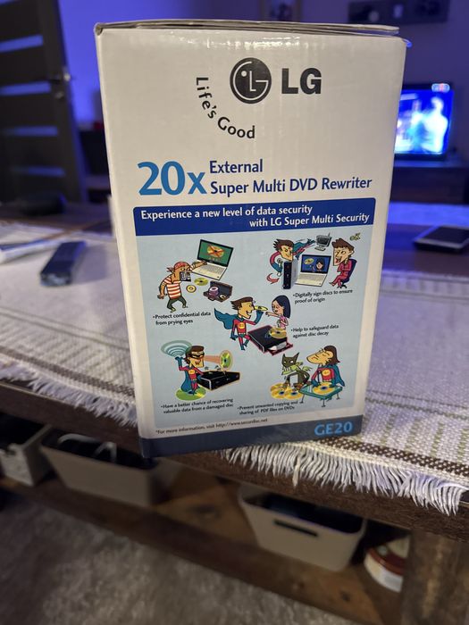 Dvd writer LG , sursa independenta de alimentare