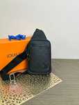 Borseta Piept Louis Vuitton Sling Bag Monogram Calitate Premium