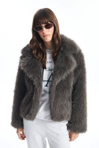 Палто еко косъм H&M