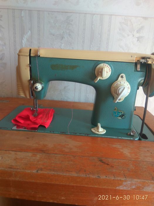 Швейная машина чайка, ножной привод