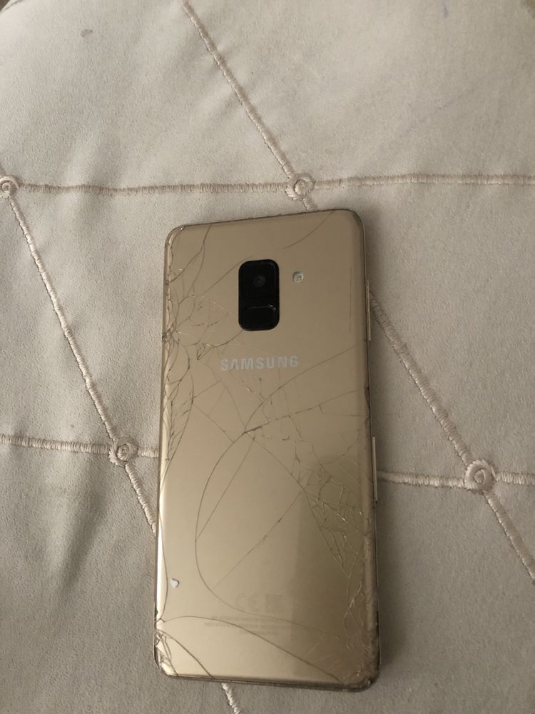 Samsung A8 64гб нерабочее