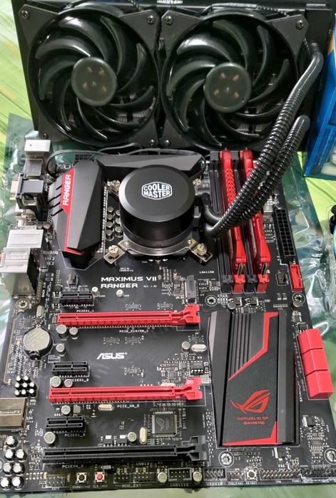 Процесор с водно охлаждане, дъно и рам