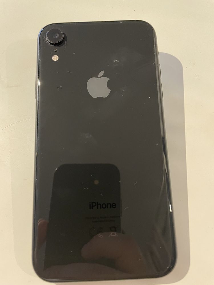 Vand iphone XR in stare impecabila