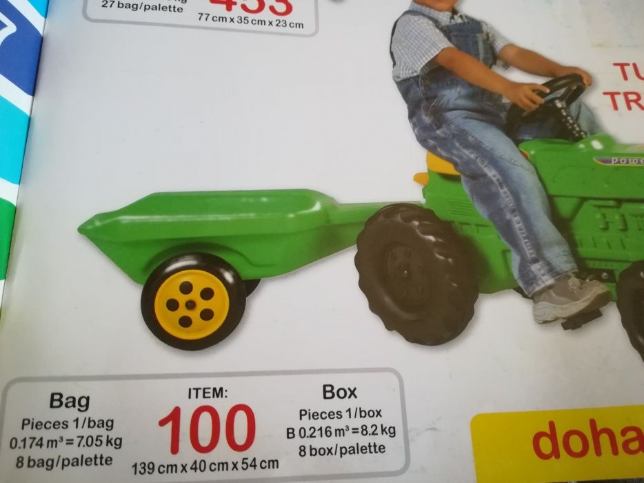 Tractor cu remorca cu pedale