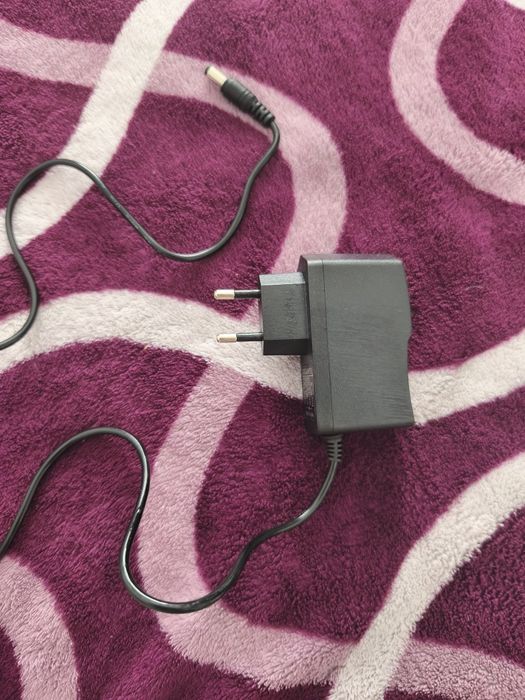 Alimentator 9V 100-240 MA