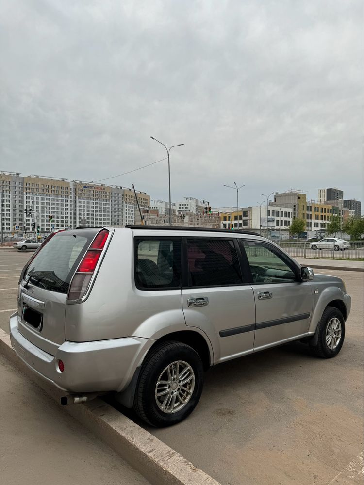 Продам машину nissan x trail