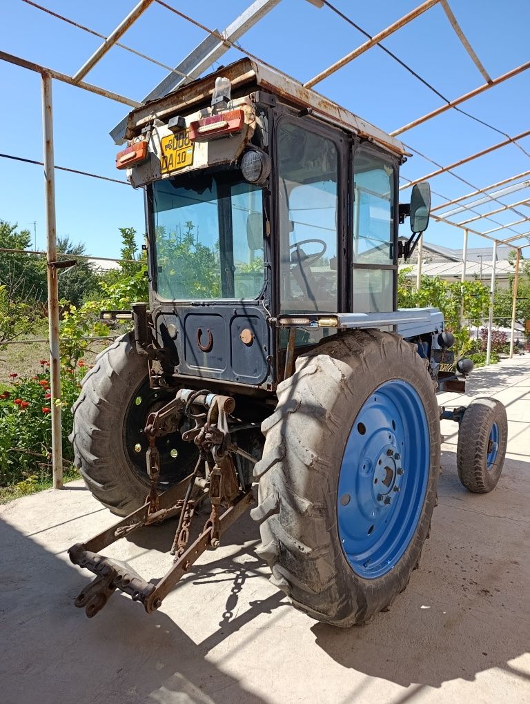 Qishloq hojalik texnikasi traktor T28