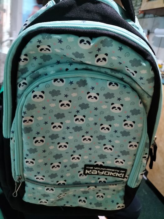 Vând ghiozdan vb baieti