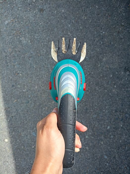 Foarfecă electrică iarbă/tufiș Bosch Isio 3.6V